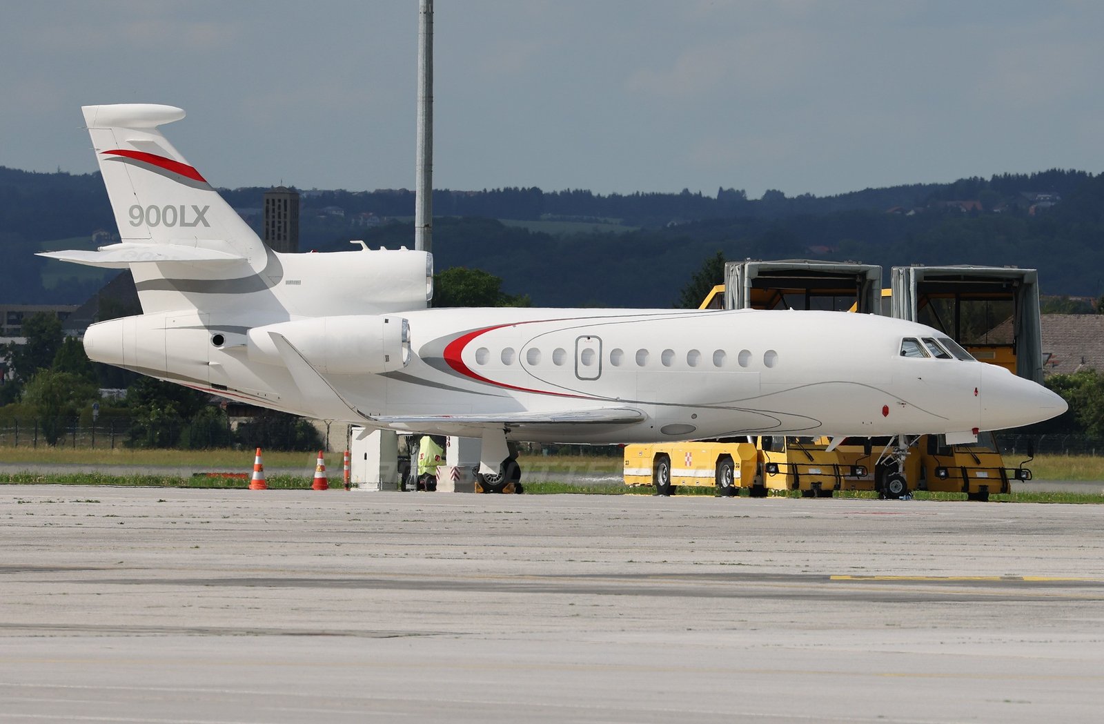 Dassault Falcon 900LX private jet charter in India