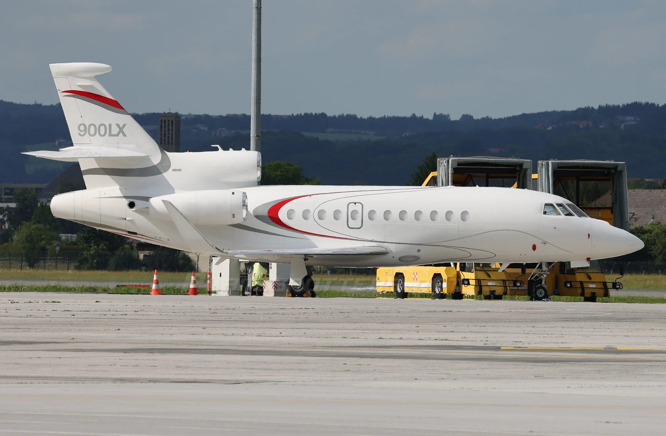Dassault Falcon 900LX — part of the Safe Fly Aviation charter network